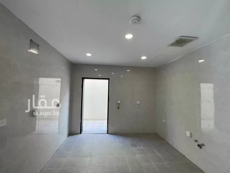 فيلا 4 غرف في الجنادرية 16