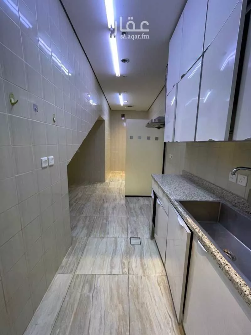 5 bedroom villa in Al Aridh 12