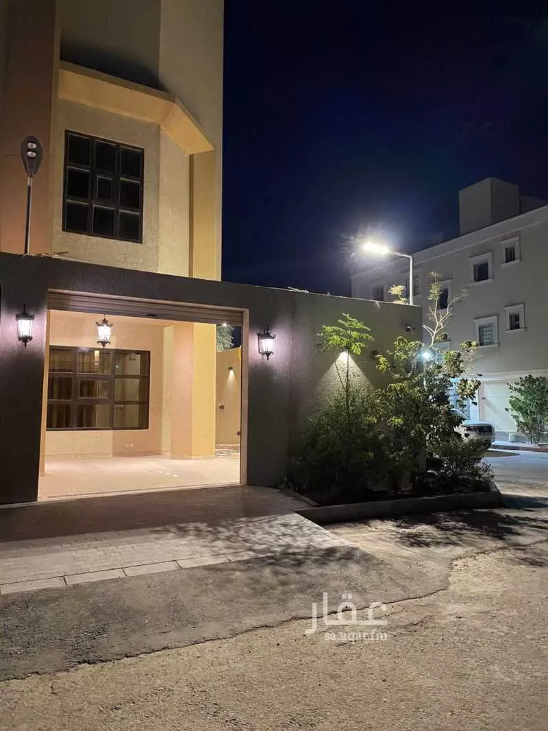 5 bedroom villa in Al Aridh 3