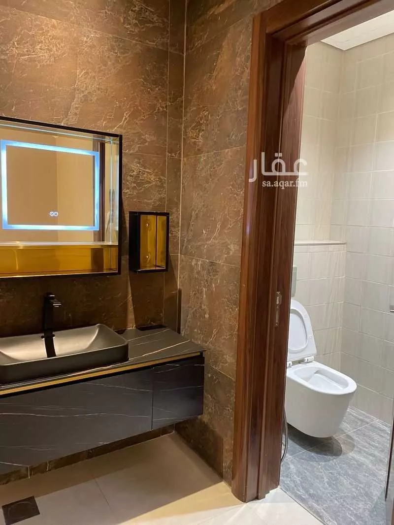 5 bedroom villa in Al Aridh 9