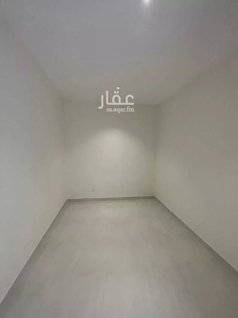فيلا 4 غرف في الجنادرية 18