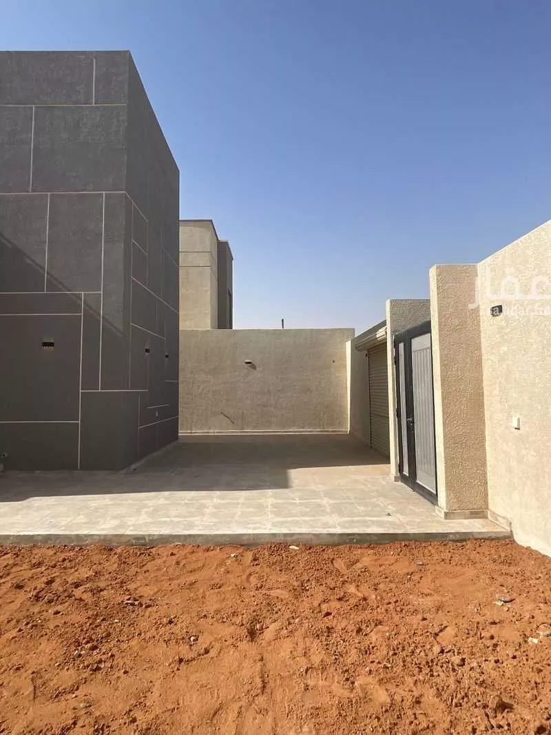 3 bedroom villa in Al Janadriyah 9