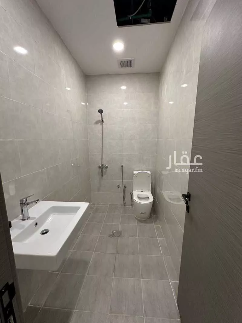 فيلا 5 غرف في الجنادرية 12