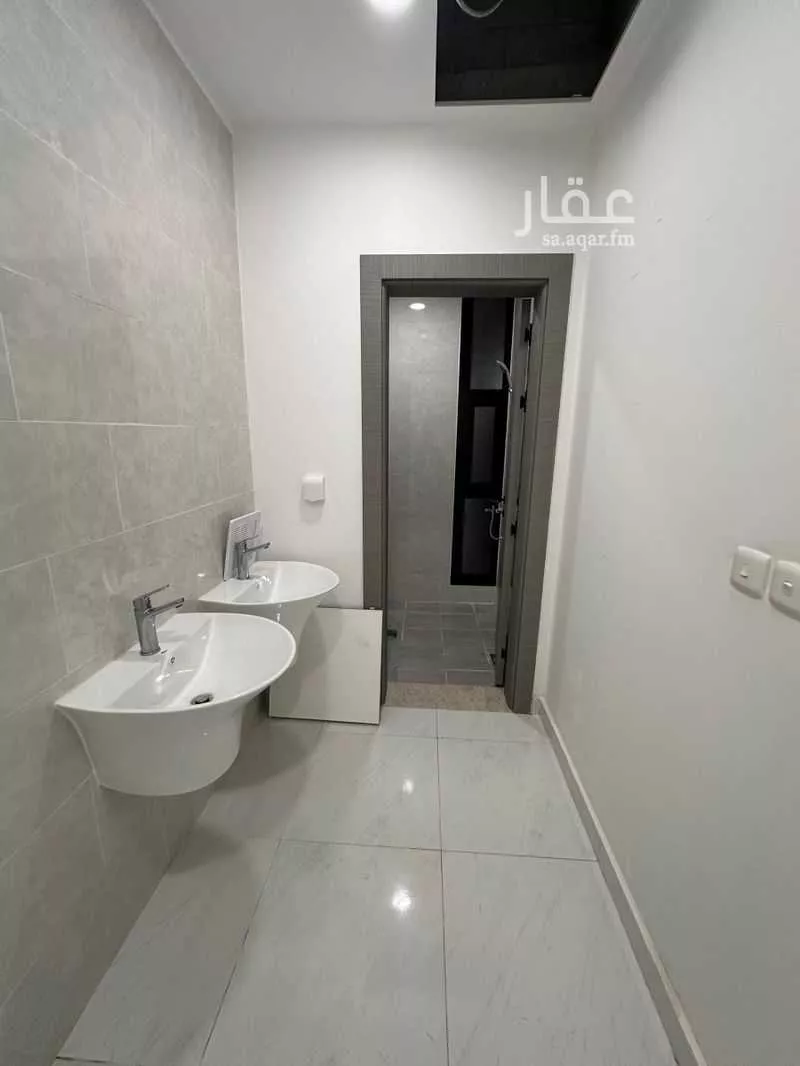 فيلا 5 غرف في الجنادرية 7