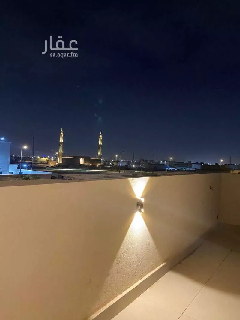 فيلا 4 غرف في عرقة 13