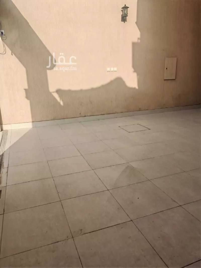 فيلا 5 غرف في العارض 4