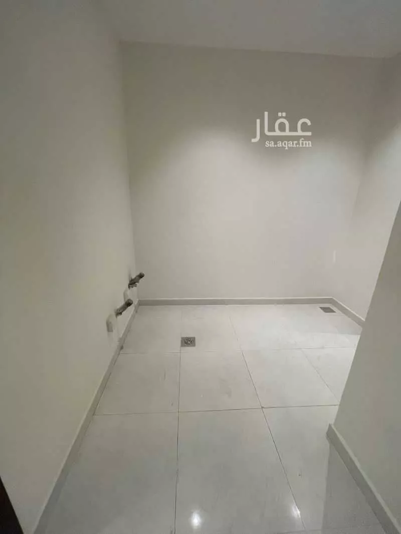 فيلا 7 غرف في الجنادرية 15