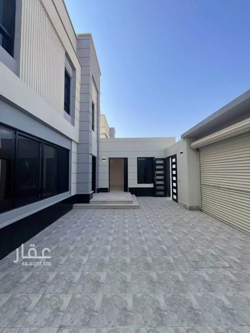 7 bedroom villa in Al Janadriyah 2