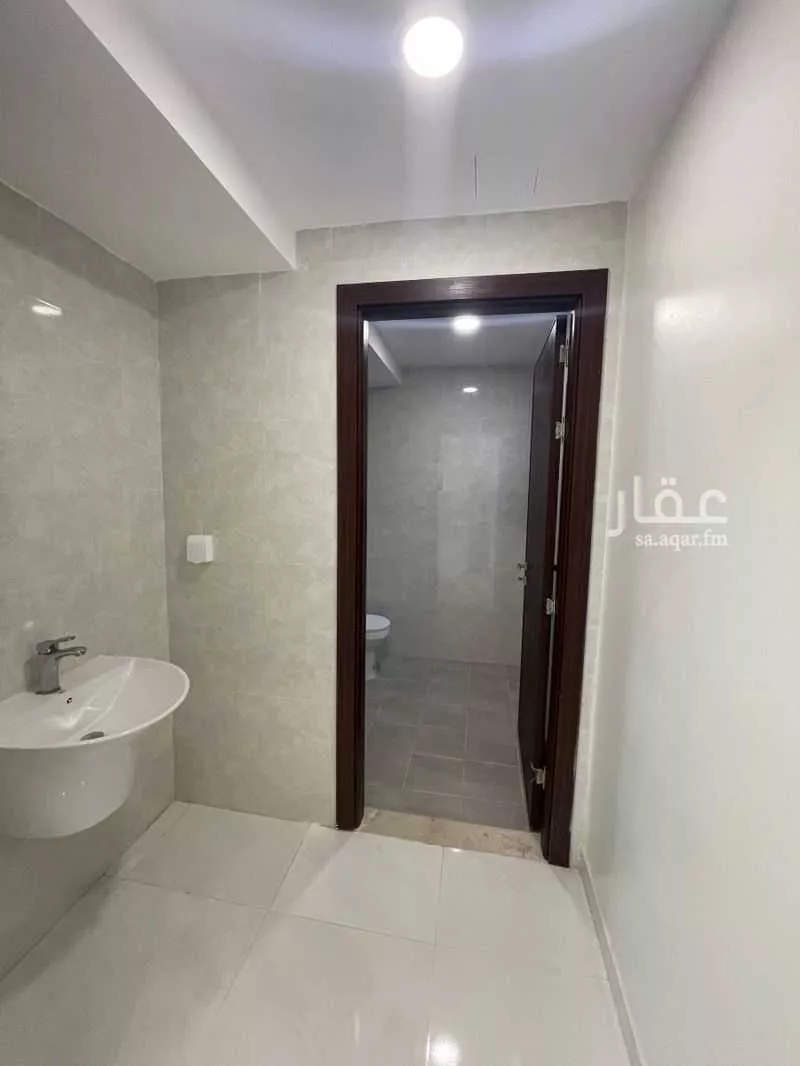 7 bedroom villa in Al Janadriyah 11