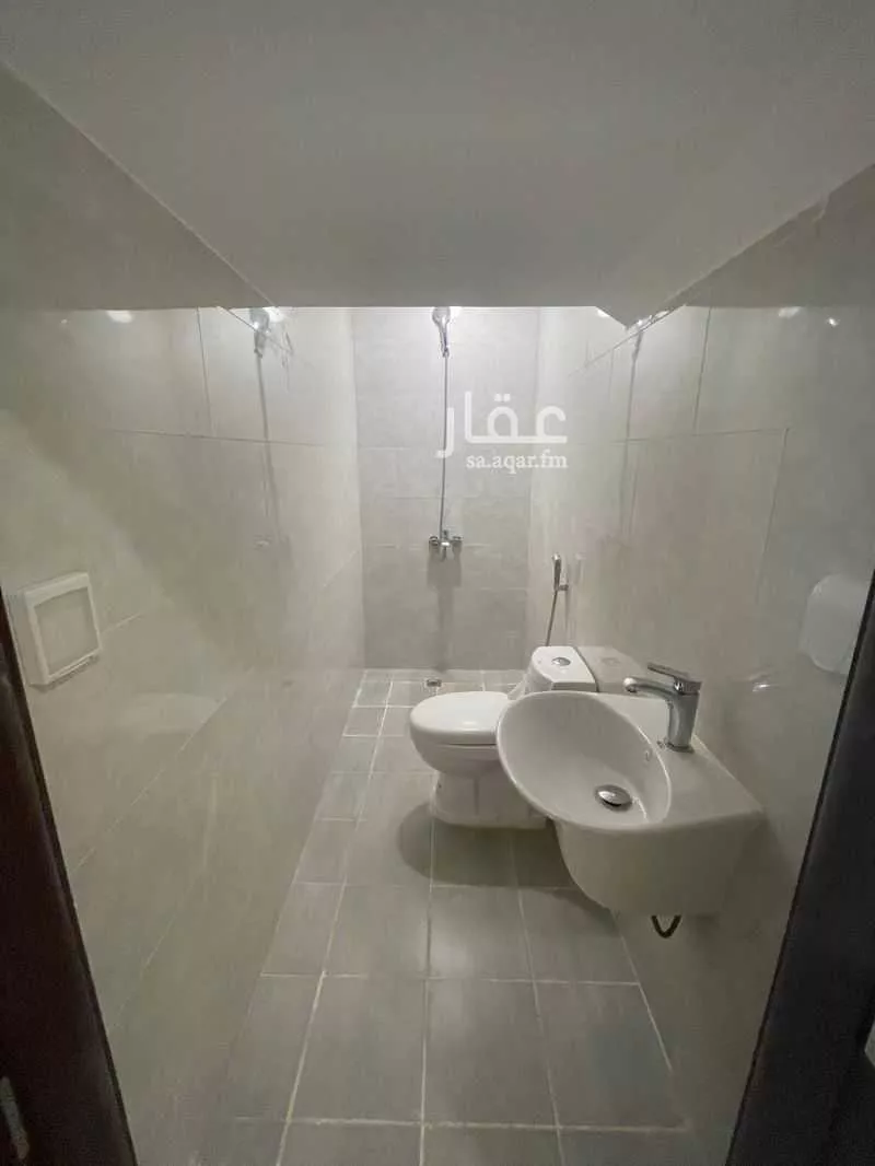 7 bedroom villa in Al Janadriyah 16
