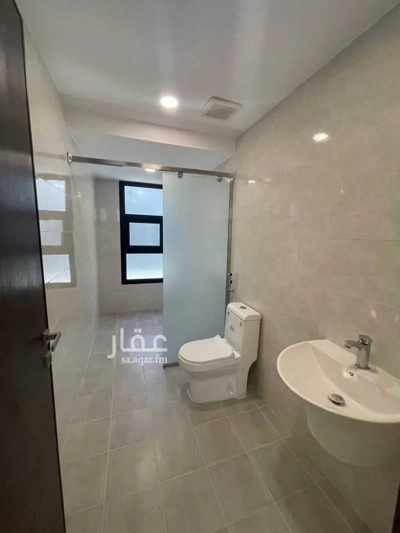 7 bedroom villa in Al Janadriyah 23