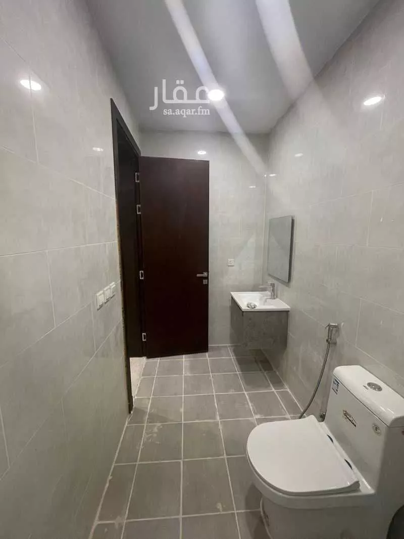 فيلا 7 غرف في الجنادرية 22