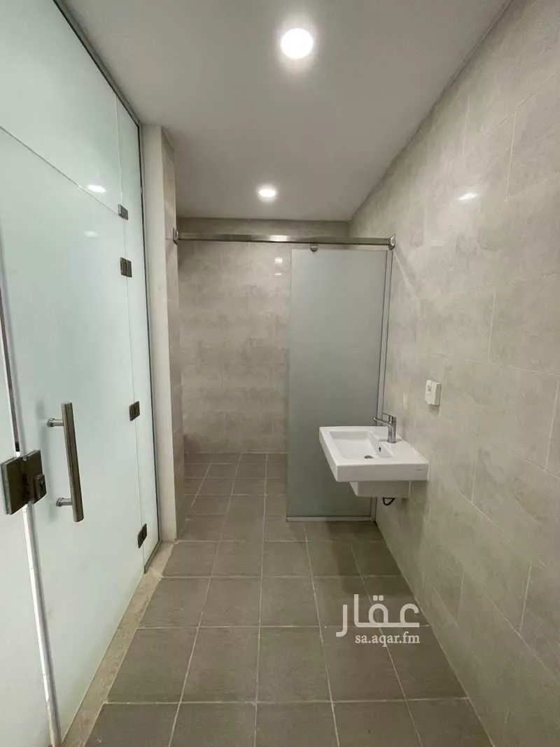 3 bedroom villa in Al Janadriyah 26