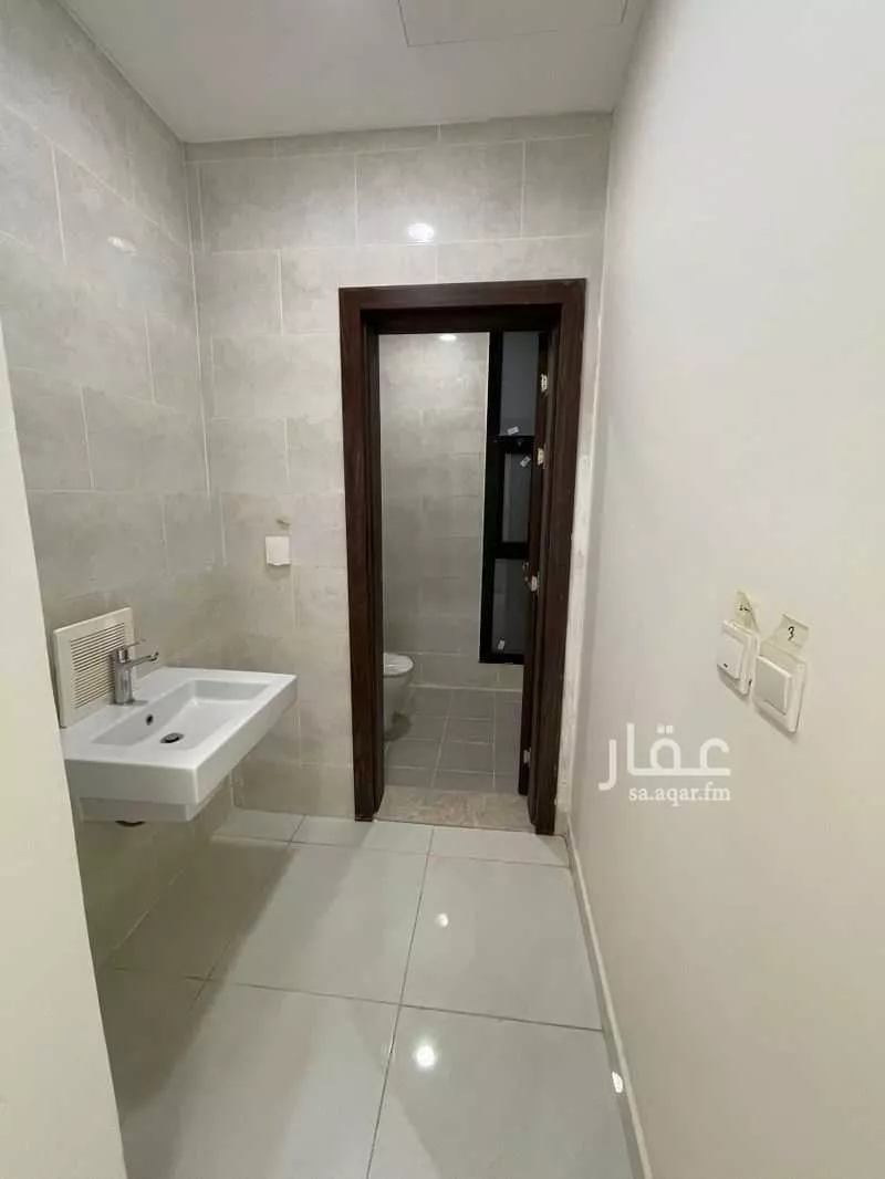 3 bedroom villa in Al Janadriyah 10