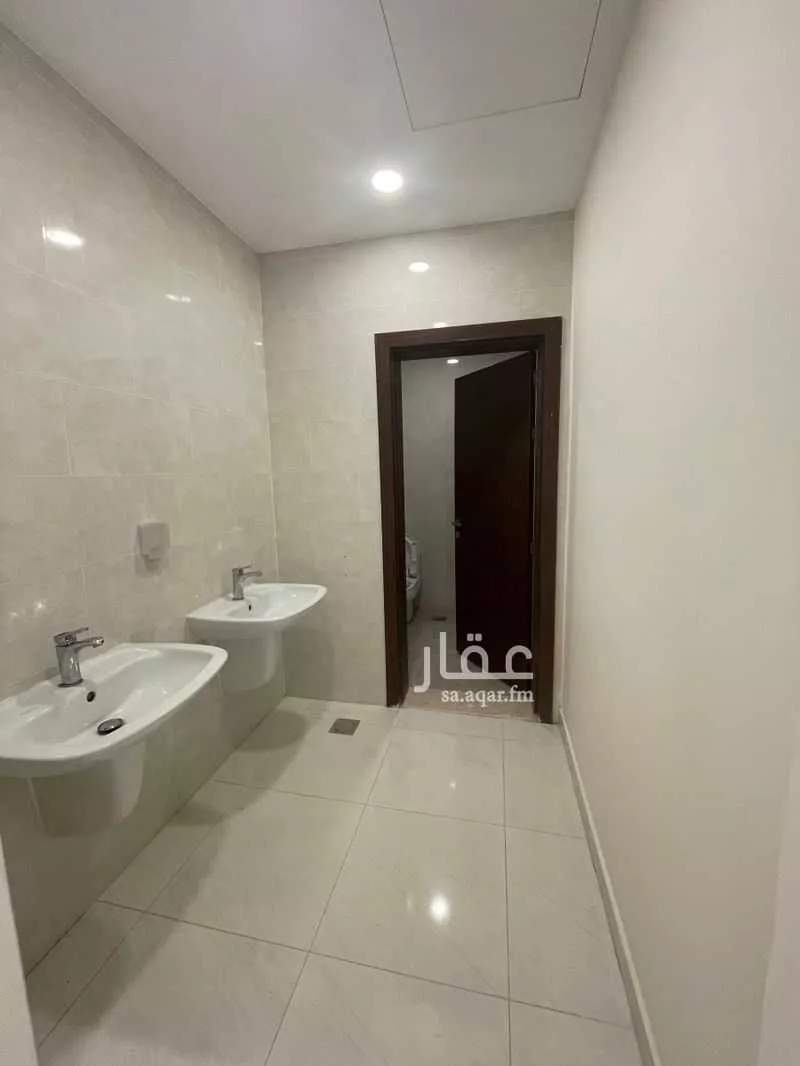 فيلا 7 غرف في الجنادرية 11