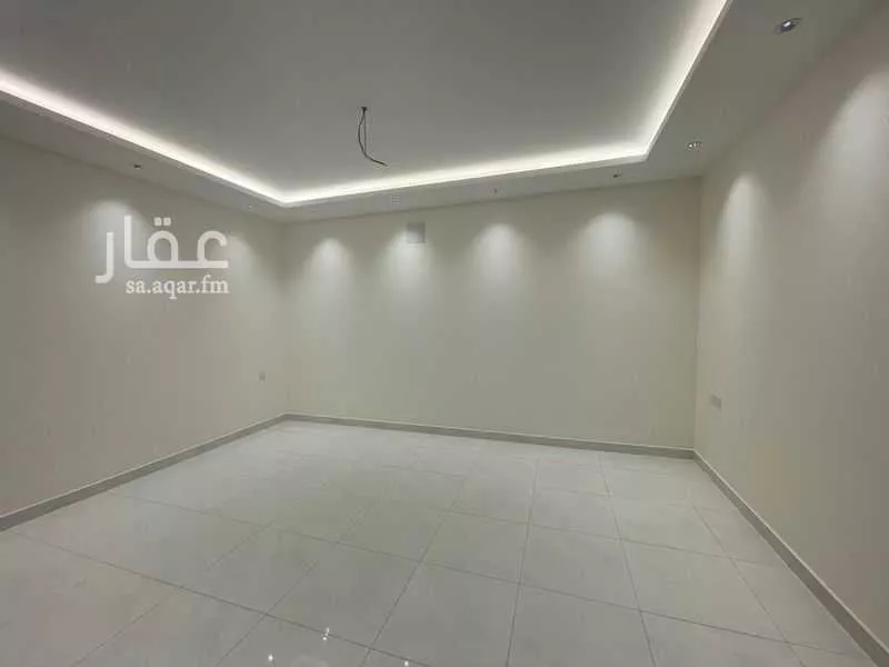 فيلا 7 غرف في الجنادرية 9