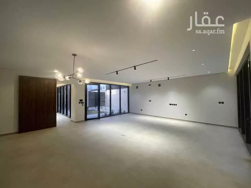 فيلا 5 غرف في الجنادرية 15