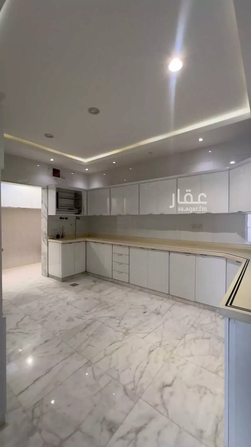 8 bedroom villa in Granada 2