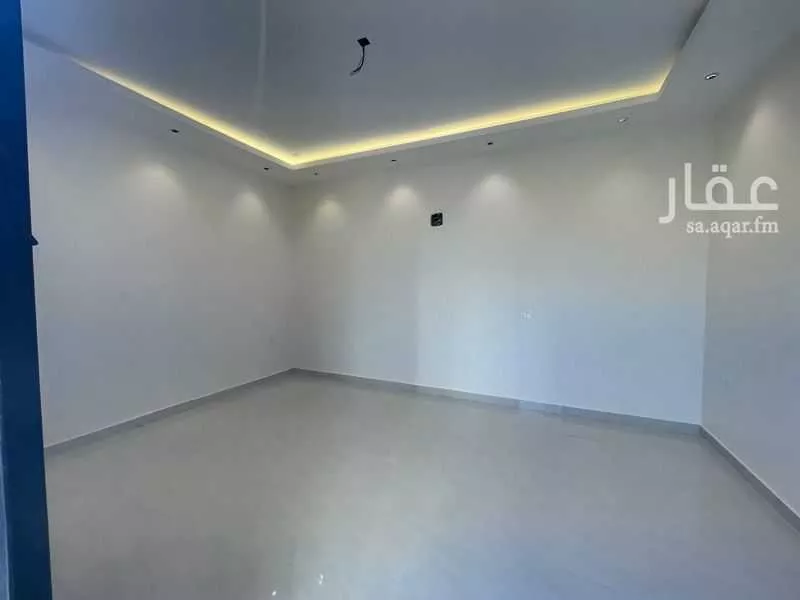 فيلا 4 غرف في الجنادرية 8