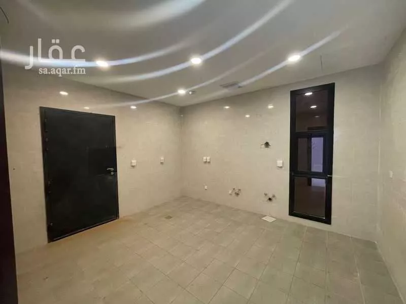 3 bedroom villa in Al Janadriyah 11
