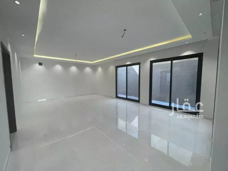 4 bedroom villa in Al Janadriyah, Riyadh 9