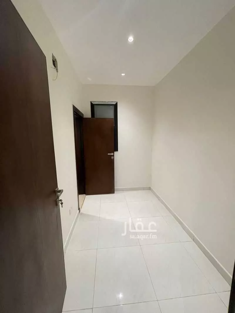 7 bedroom villa in Al Janadriyah 15