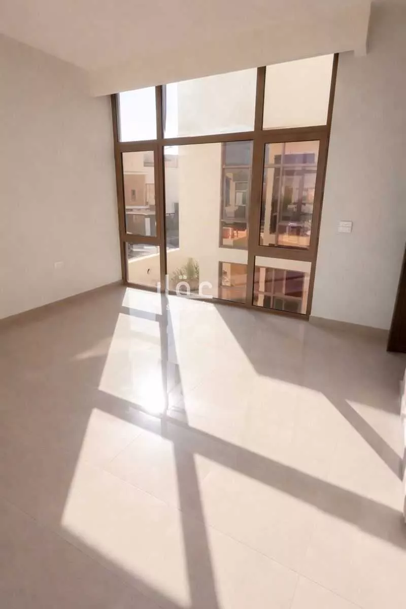 6 bedroom villa in Al Munsiyah 2