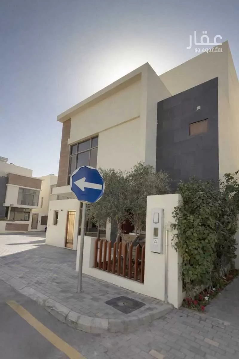 6 bedroom villa in Al Munsiyah 4