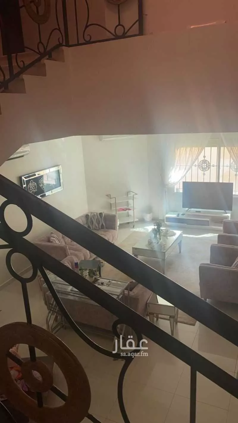 13 bedroom villa in Irqah 2