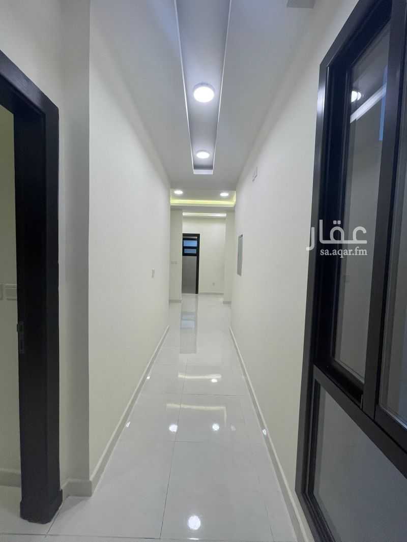 4 bedroom villa in Al Janadriyah, Riyadh 18