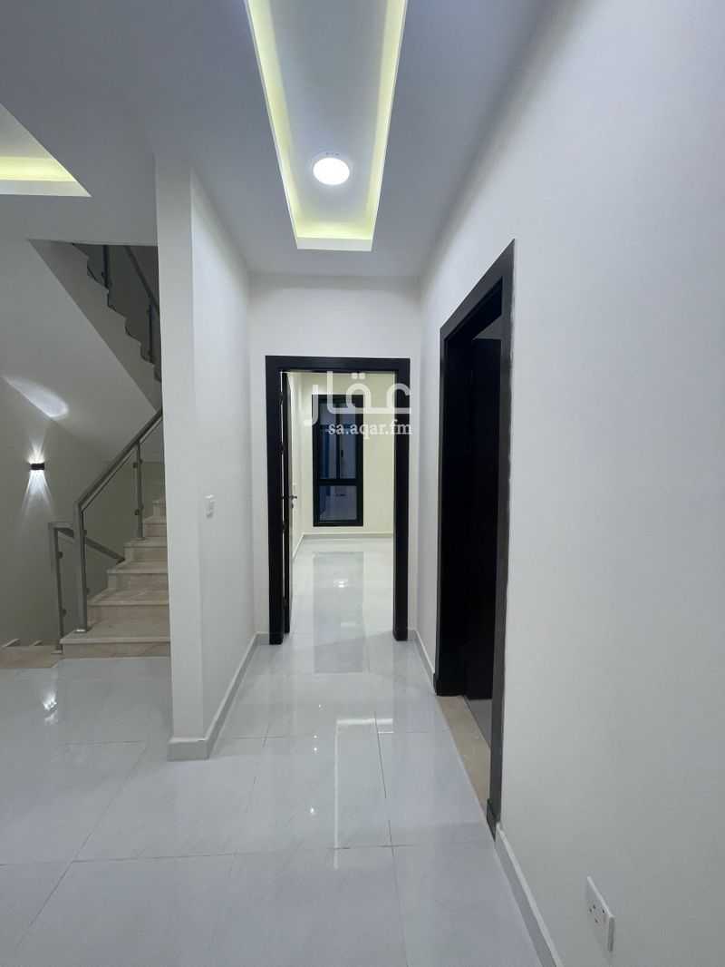 4 bedroom villa in Al Janadriyah, Riyadh 27