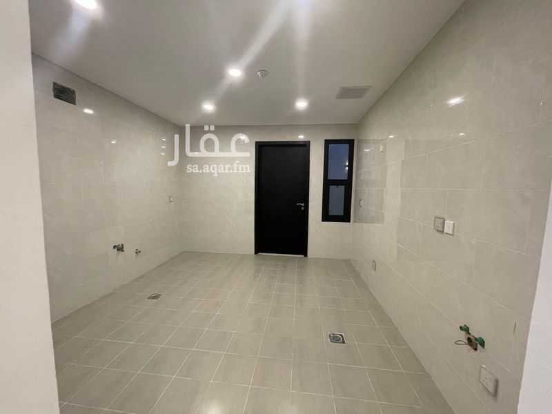 4 bedroom villa in Al Janadriyah, Riyadh 14