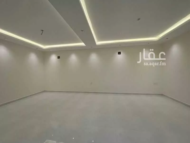فيلا 5 غرف في الجنادرية 8