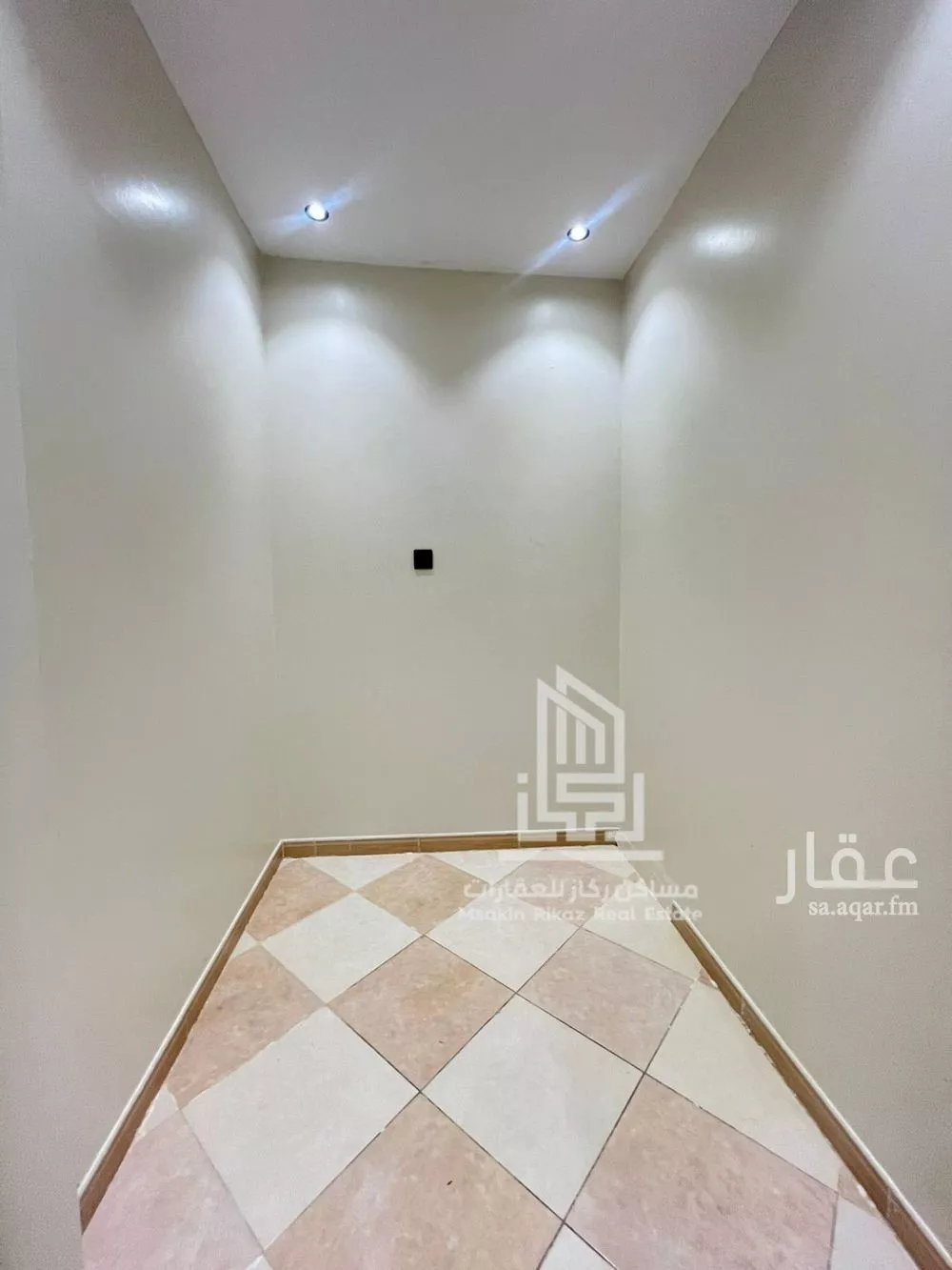 شقة 3 غرف في السعادة 11