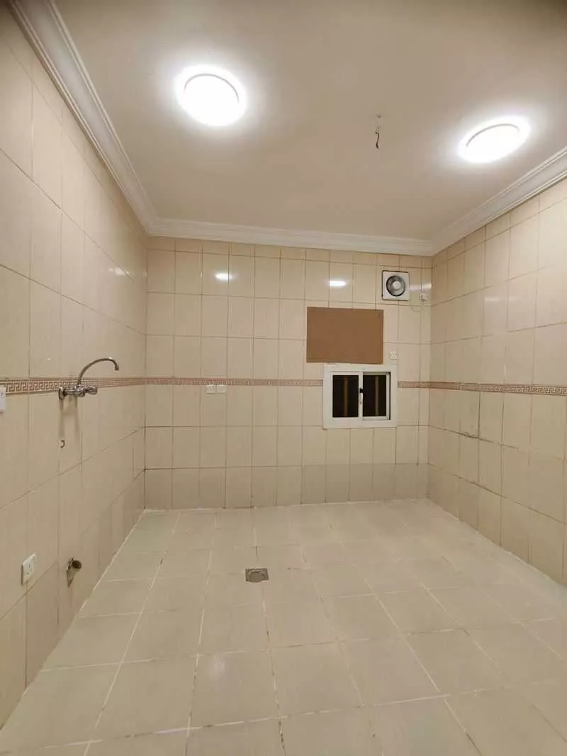 2 bedroom apartment in Al Ajawid, Jeddah 10
