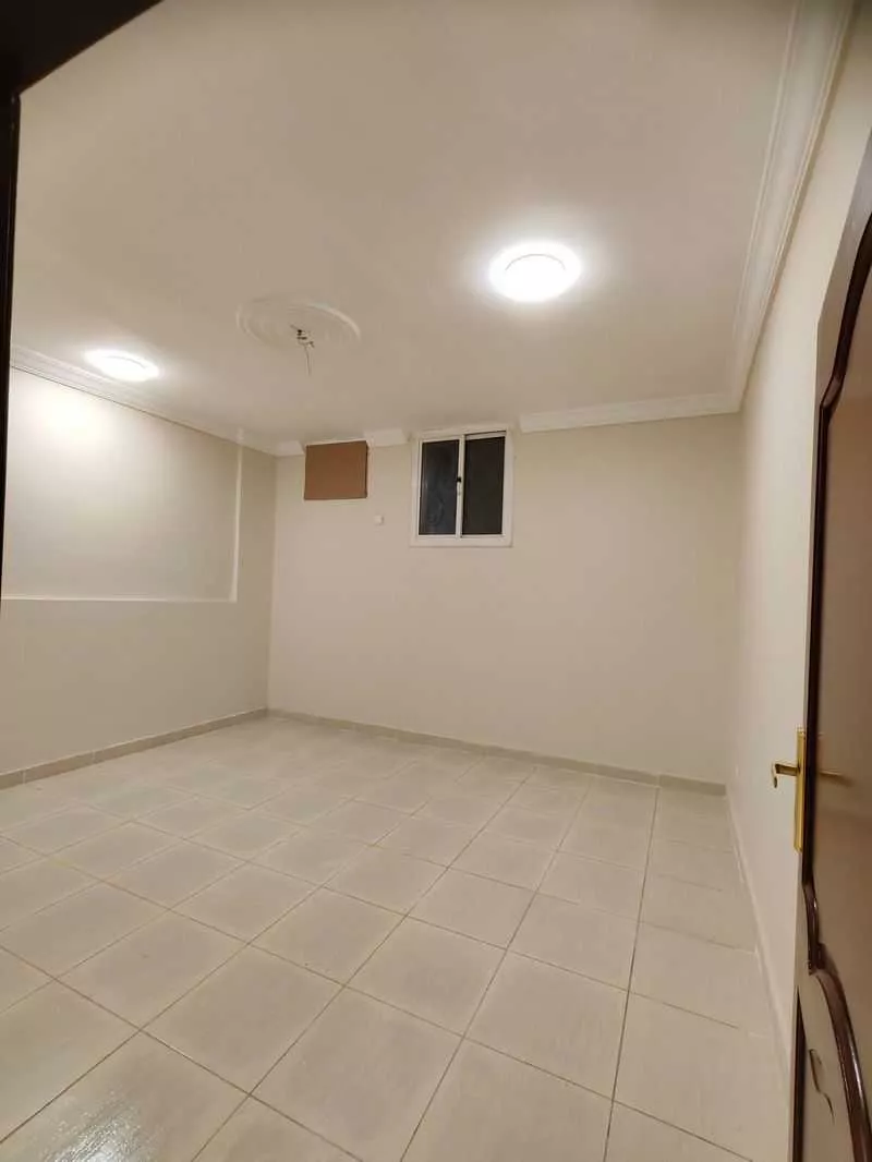 2 bedroom apartment in Al Ajawid, Jeddah 8