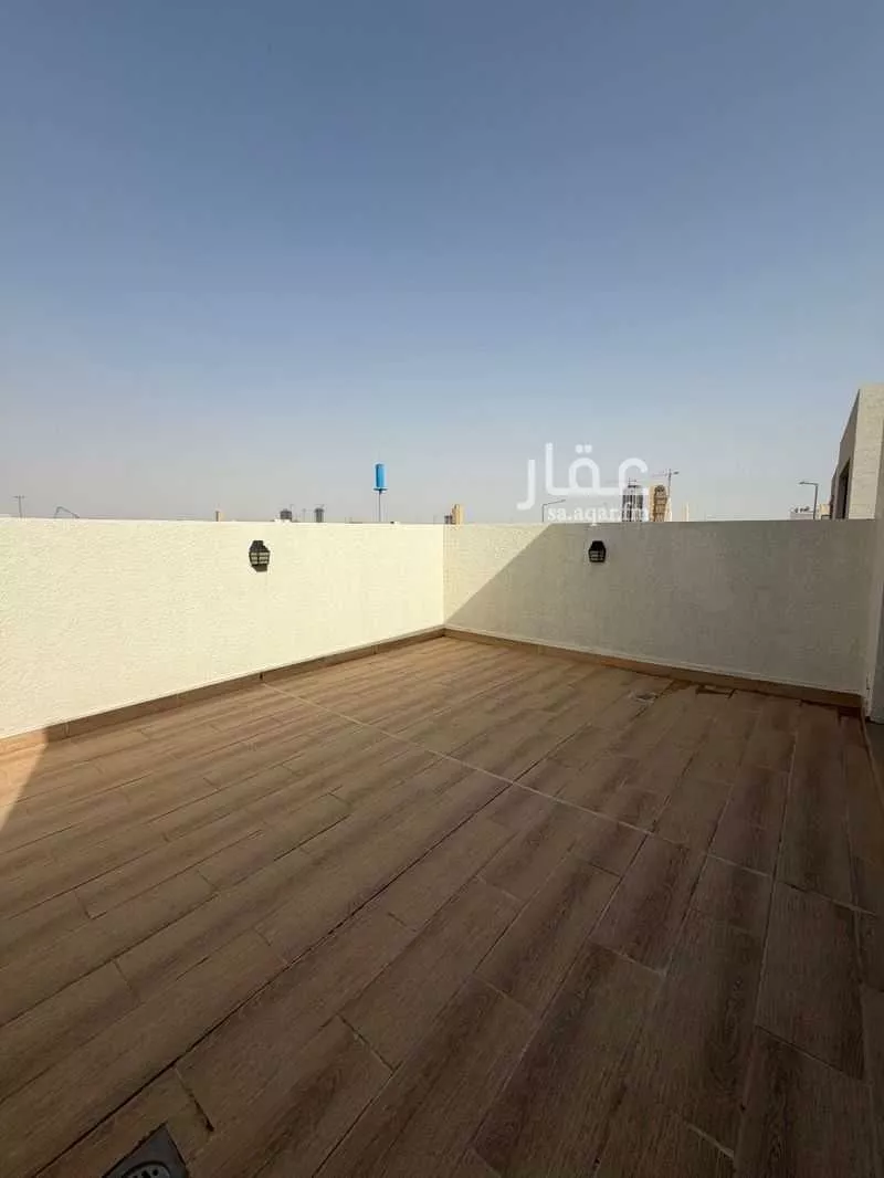 فيلا 4 غرف في العارض 11