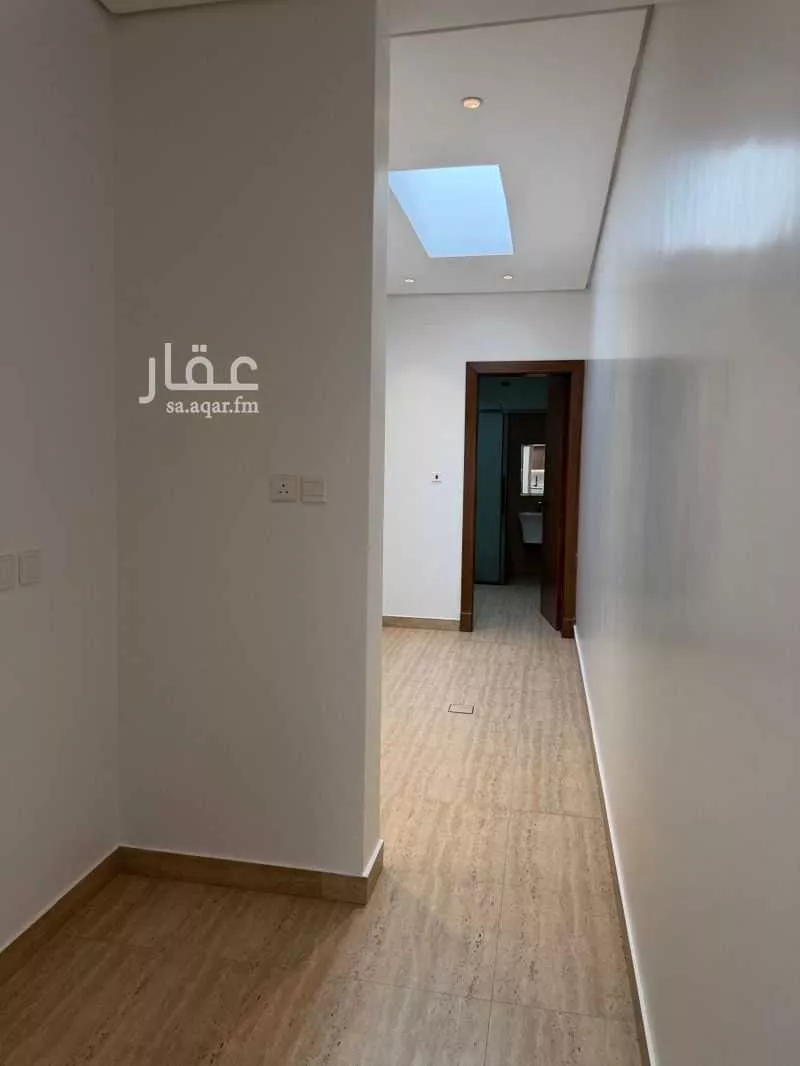 فيلا 4 غرف في العارض 12