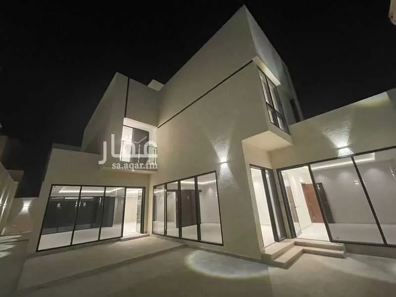 7 bedroom villa in Al Janadriyah 12