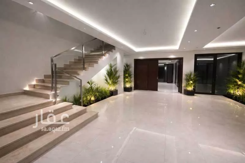 7 bedroom villa in Al Janadriyah 5