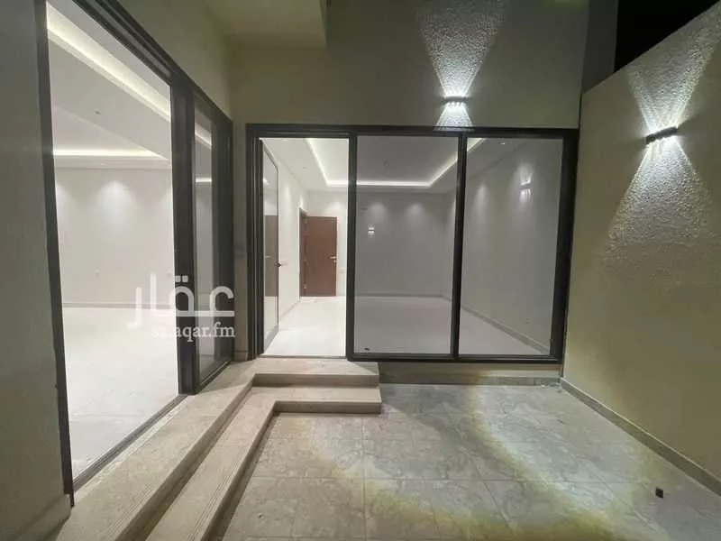 7 bedroom villa in Al Janadriyah 7