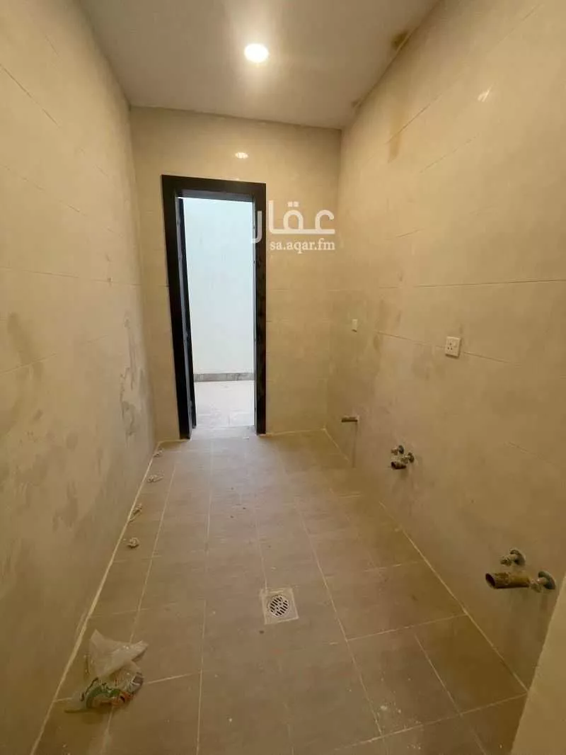 3 bedroom villa in Al Janadriyah 11