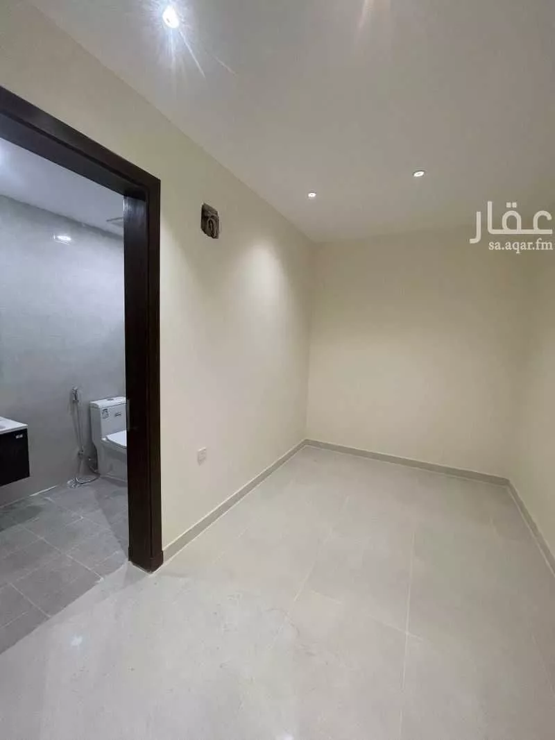 3 bedroom villa in Al Janadriyah 28
