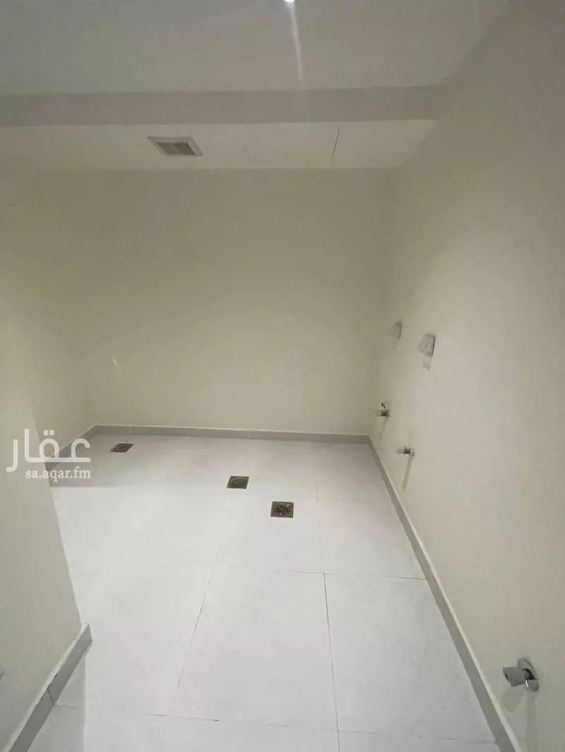 7 bedroom villa in Al Janadriyah 14