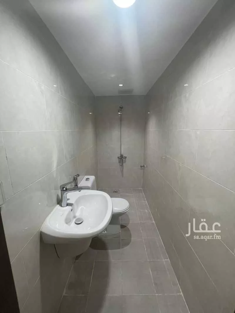 7 bedroom villa in Al Janadriyah 15