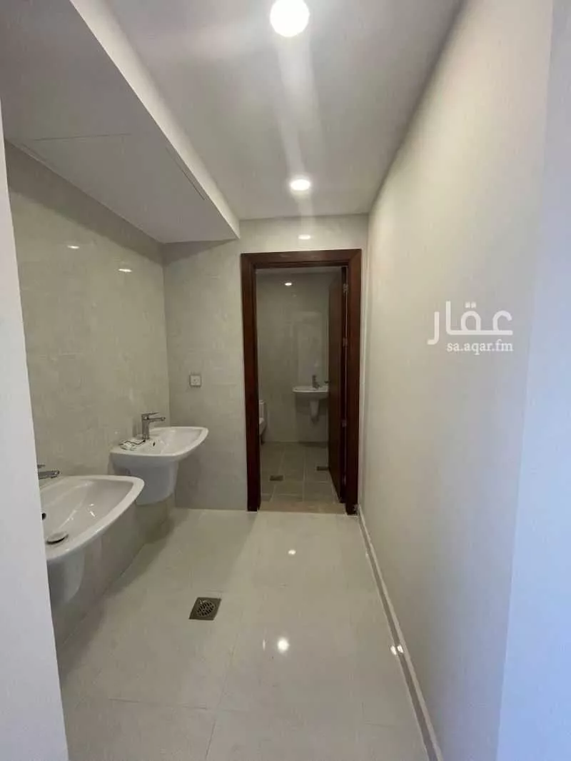 7 bedroom villa in Al Janadriyah 8
