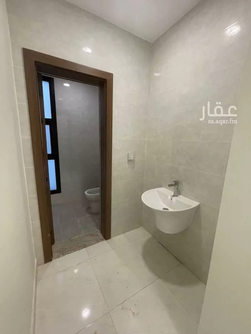 فيلا 3 غرف في الجنادرية 9
