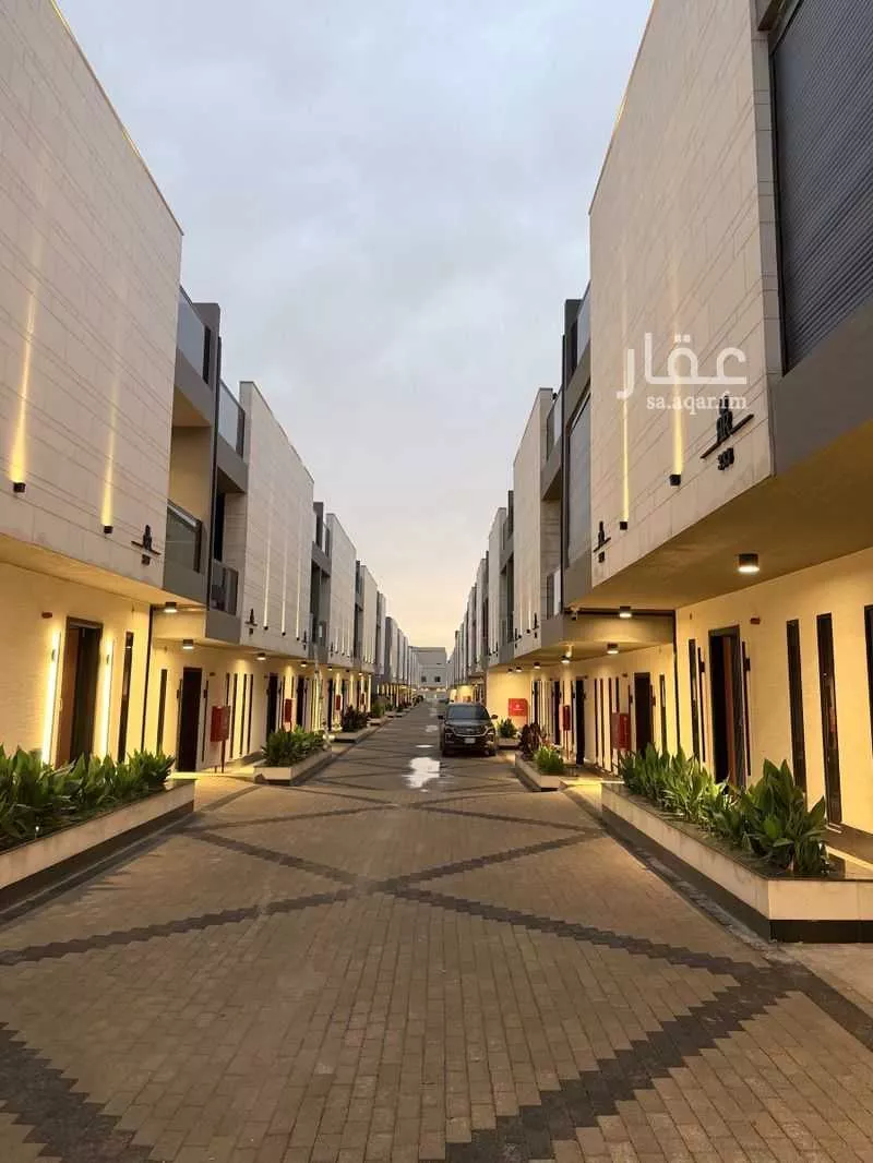 فيلا 5 غرف في العارض 3