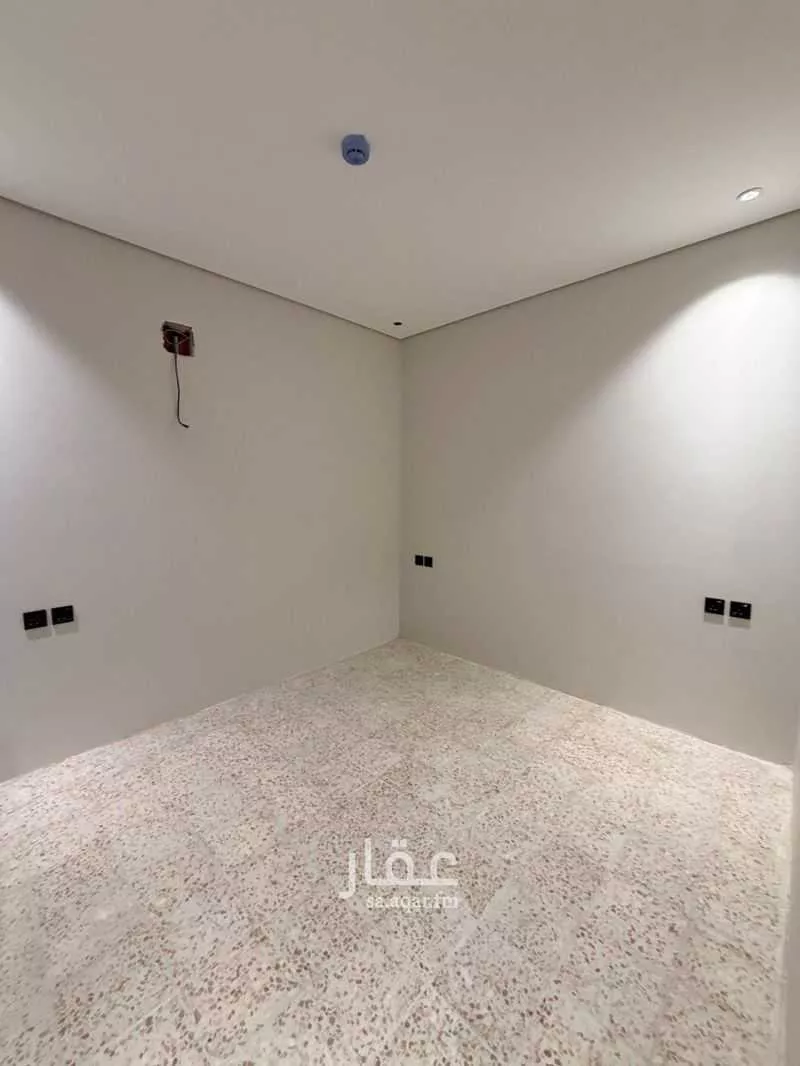 فيلا 5 غرف في العارض 21
