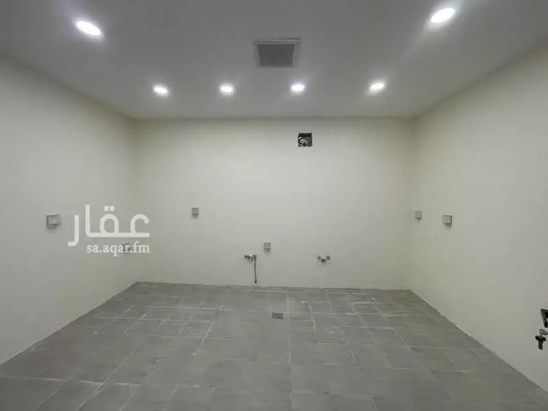فيلا 4 غرف في الجنادرية 18